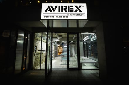 AVIREX 原宿店の外観写真