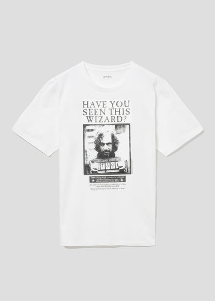 グラニフのシリウス・ブラックデザインのTシャツ