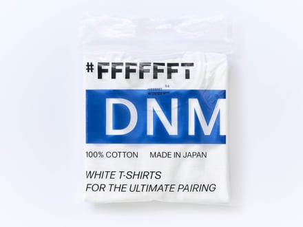 白Tシャツのシリーズ