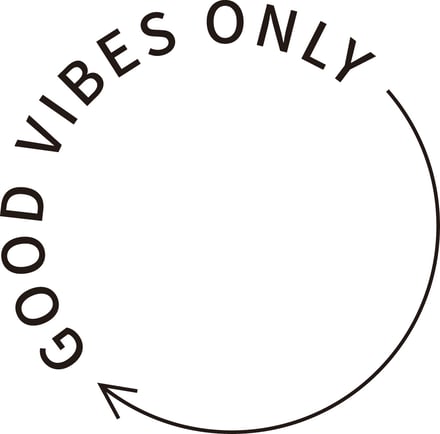 GOOD VIBES ONLYのロゴ
