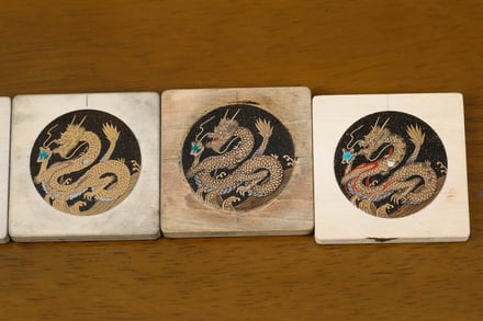漆職人 小泉三教による文字盤の装飾
