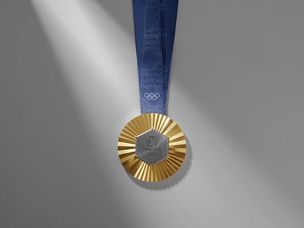 2024パリ五輪メダルゴールド