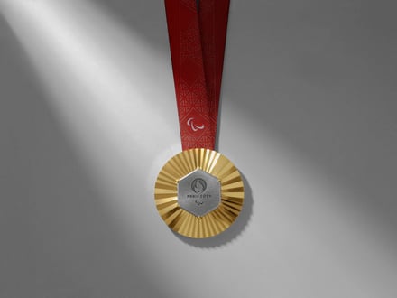 パリパラリンピックメダルゴールド