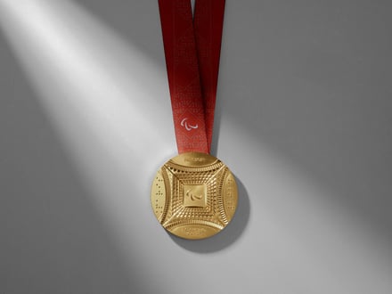 パリパラリンピックメダル裏面