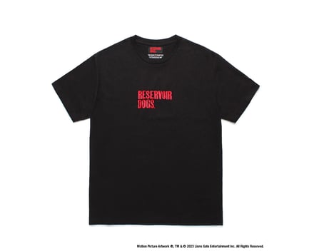 コラボレーションアイテム　黒のTシャツ
