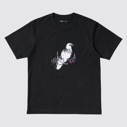 黒のTシャツ