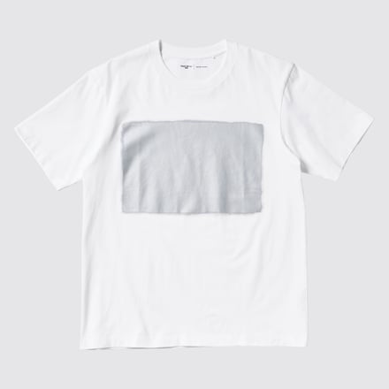 白のTシャツ