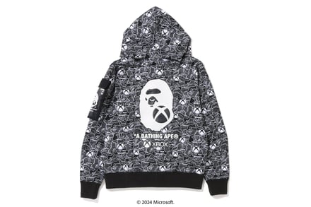 「BAPE® X XBOX CAMO FULL ZIP HOODIE」バックの商品画像