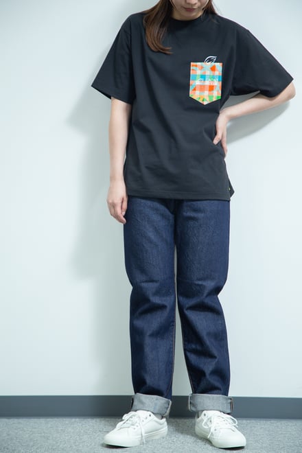 「CACAO STYLE × CLOUDY Printed Pocket T-SHIRTS（Black）」着用イメージ