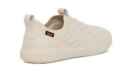 テバの「Ultra- Comf Slip On」