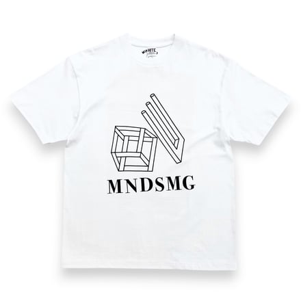 DSMGMN FIGURE TEE