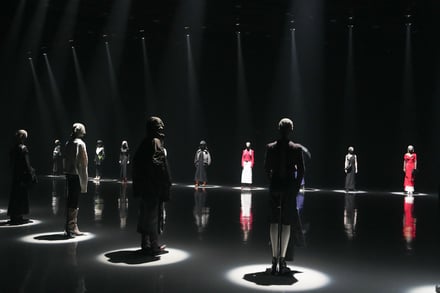 「フォトコピュー」2024年春夏コレクションのエキシビションの様子