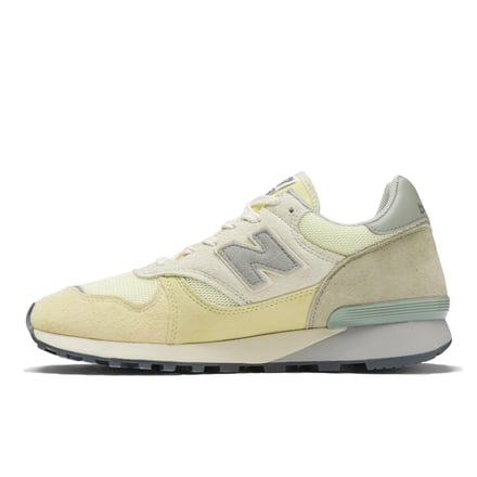ニューバランスとオーラリーがコラボして発売するスニーカー「AURALEE × New Balance 475」