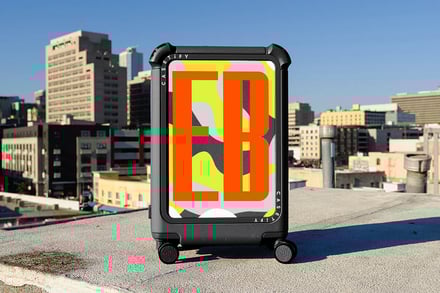 「CASETiFY Travel」