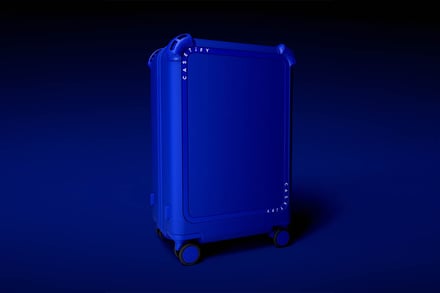 「CASETiFY Travel」