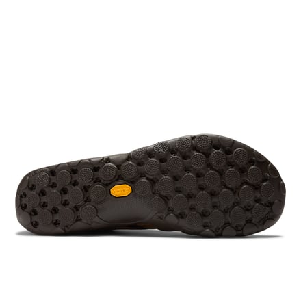 District Vision and New Balance MT10O