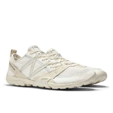 District Vision and New Balance MT10O