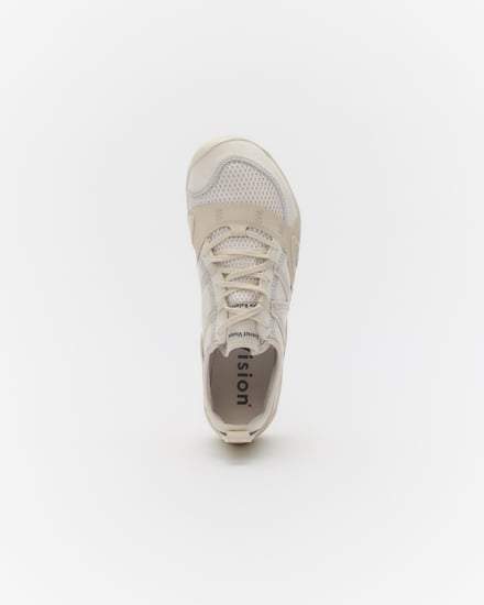 District Vision and New Balance MT10O