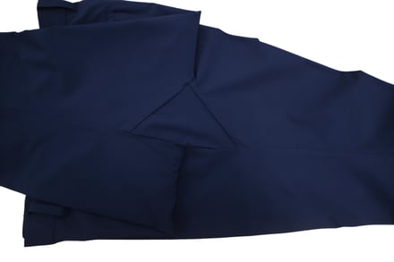 ミズノと洋服の青山が共同企画して発売したセットアップ