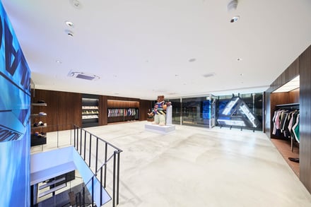 パレス スケートボード 大阪旗艦店