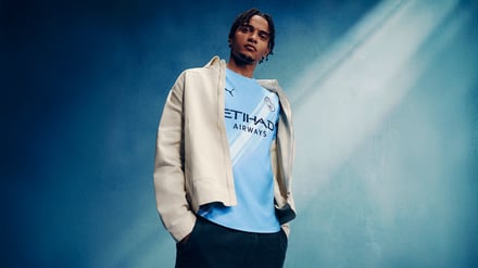 マンチェスター・シティFC(Manchester City FC)」の2025-26シーズンのホームキット
