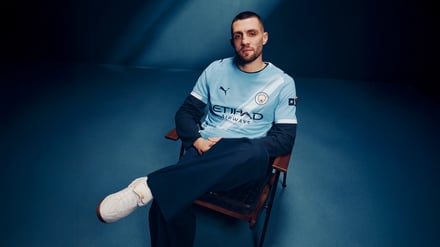 マンチェスター・シティFC(Manchester City FC)」の2025-26シーズンのホームキット