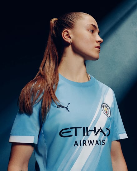 マンチェスター・シティFC(Manchester City FC)」の2025-26シーズンのホームキット