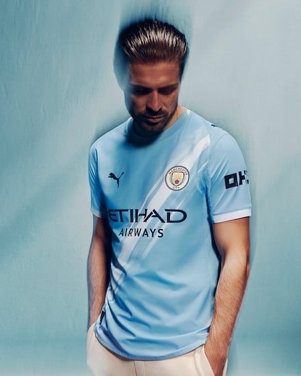 マンチェスター・シティFC(Manchester City FC)」の2025-26シーズンのホームキット
