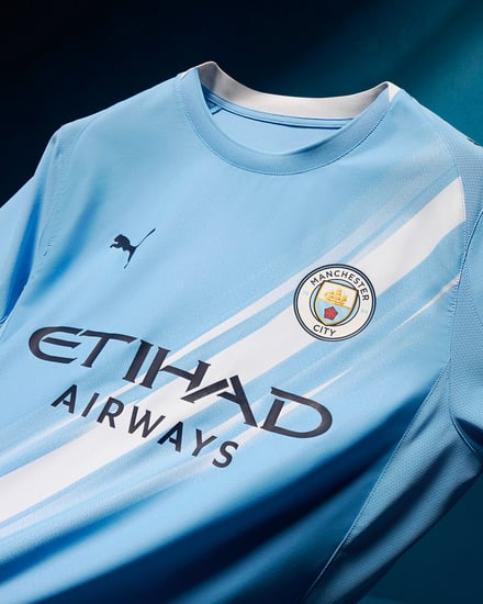 マンチェスター・シティFC(Manchester City FC)」の2025-26シーズンのホームキット