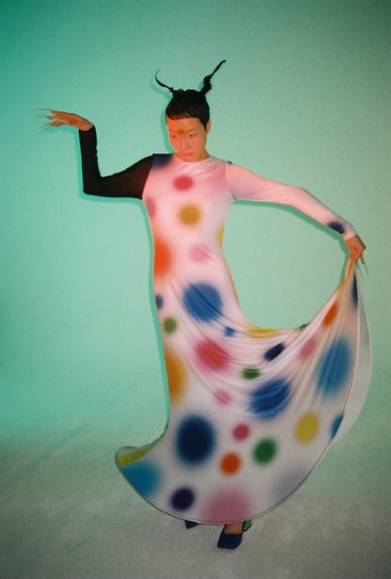 韓国発ブランド「ソヌ(SUN WOO)」のアイテムのルック画像