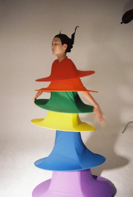 韓国発ブランド「ソヌ(SUN WOO)」のアイテムのルック画像