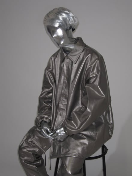 A LEATHERがロサンゼルスのセレクトショップ「H.ロレンツォ」とコラボで発売するジャケットとパンツ