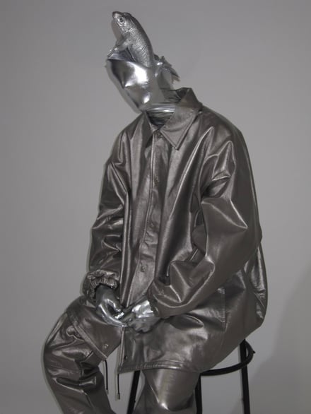 A LEATHERがロサンゼルスのセレクトショップ「H.ロレンツォ」とコラボで発売するジャケットとパンツ