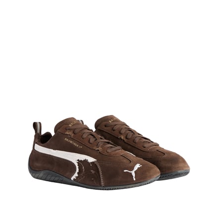 Balenciagaとプーマのコラボルック alt