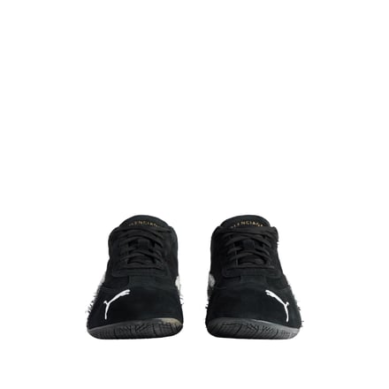 Balenciagaとプーマのコラボルック alt