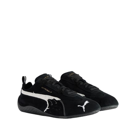Balenciagaとプーマのコラボルック alt