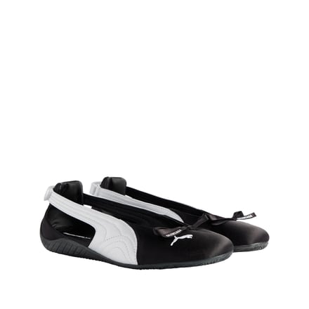 Balenciagaとプーマのコラボルック alt