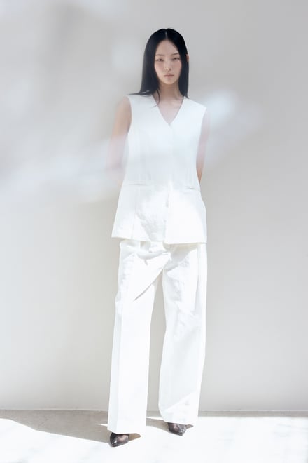 女性モデル