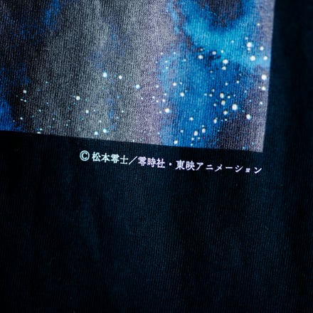 黒の半袖Tシャツ