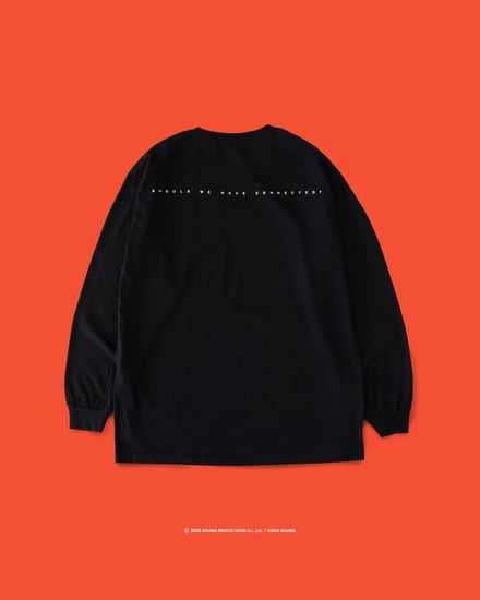 黒の長袖Tシャツ