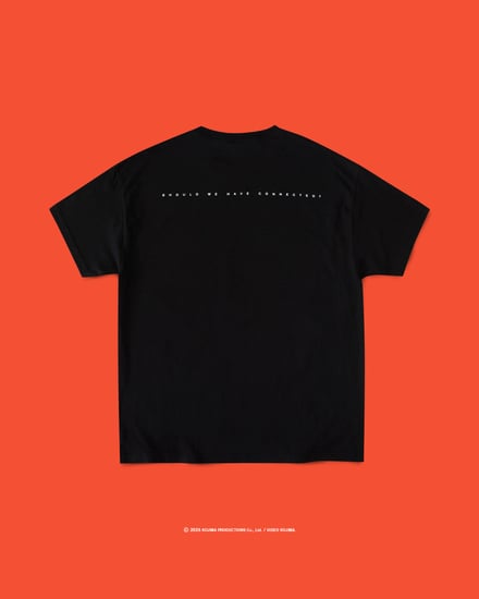 黒の半袖Tシャツ