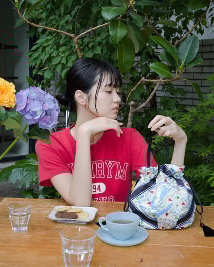 巾着バッグ