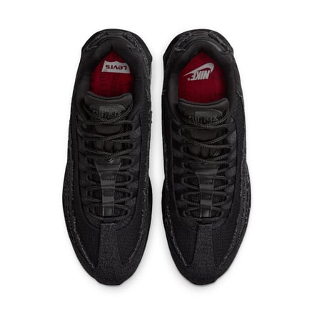 Levi’s®とナイキのコラボコレクション