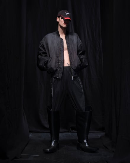 Balenciagaとプーマのコラボルック alt