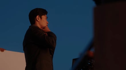時計をつけた男性