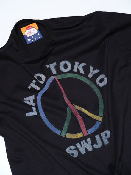 黒のTシャツ