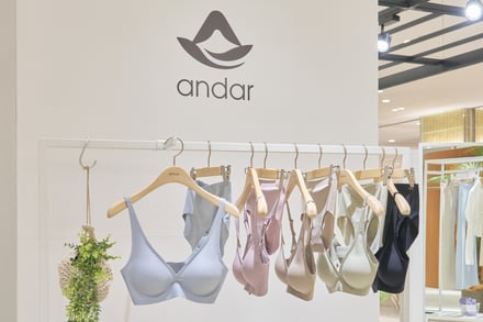 アンダールのポップアップ店頭
