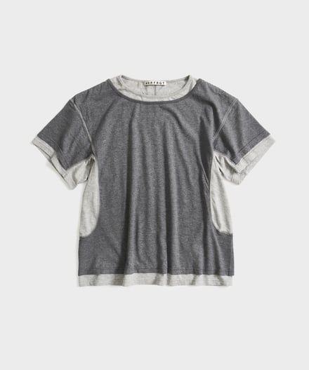 グレーTシャツ