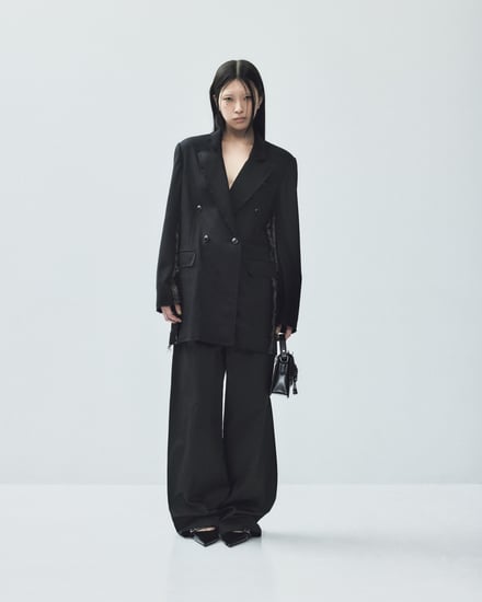 女性