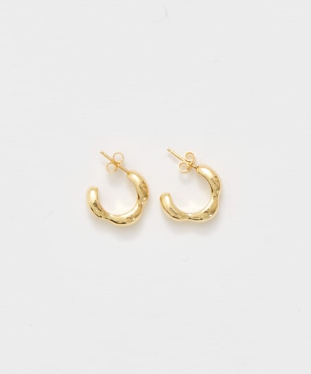 ピアス
